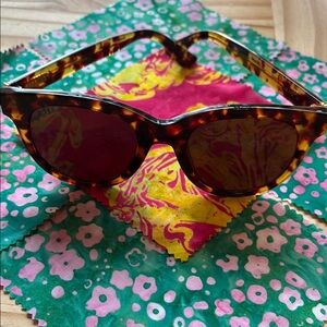 Tortoise Shell Cat Eye Sunglasses